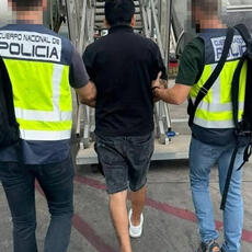 Las primeras horas bajo custodia policial: qué garantías asisten a un arrestado desde el primer minuto